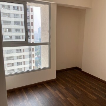 Room in 2 BHK Apartment at Piramal Vaikunth Vama, Ashok Nagar – for Sale