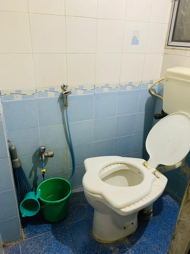 Bathroom, kalpana-chs-tilak-nagar 1 Bedroom 380 Sq.Ft. Apartment In Tilak Nagar Mumbai 7973576