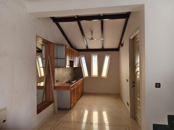 Living Room in 4 BHK Builder Floor at Maharani Bagh – for Rent