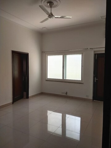 Room in 4 BHK Builder Floor at Gulmohar Park – for Rent