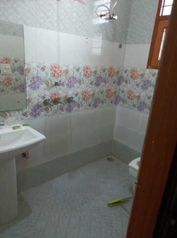 Bathroom in 2 BHK Apartment at Vision Homes Ghazipur, Ghazipur – for Rent