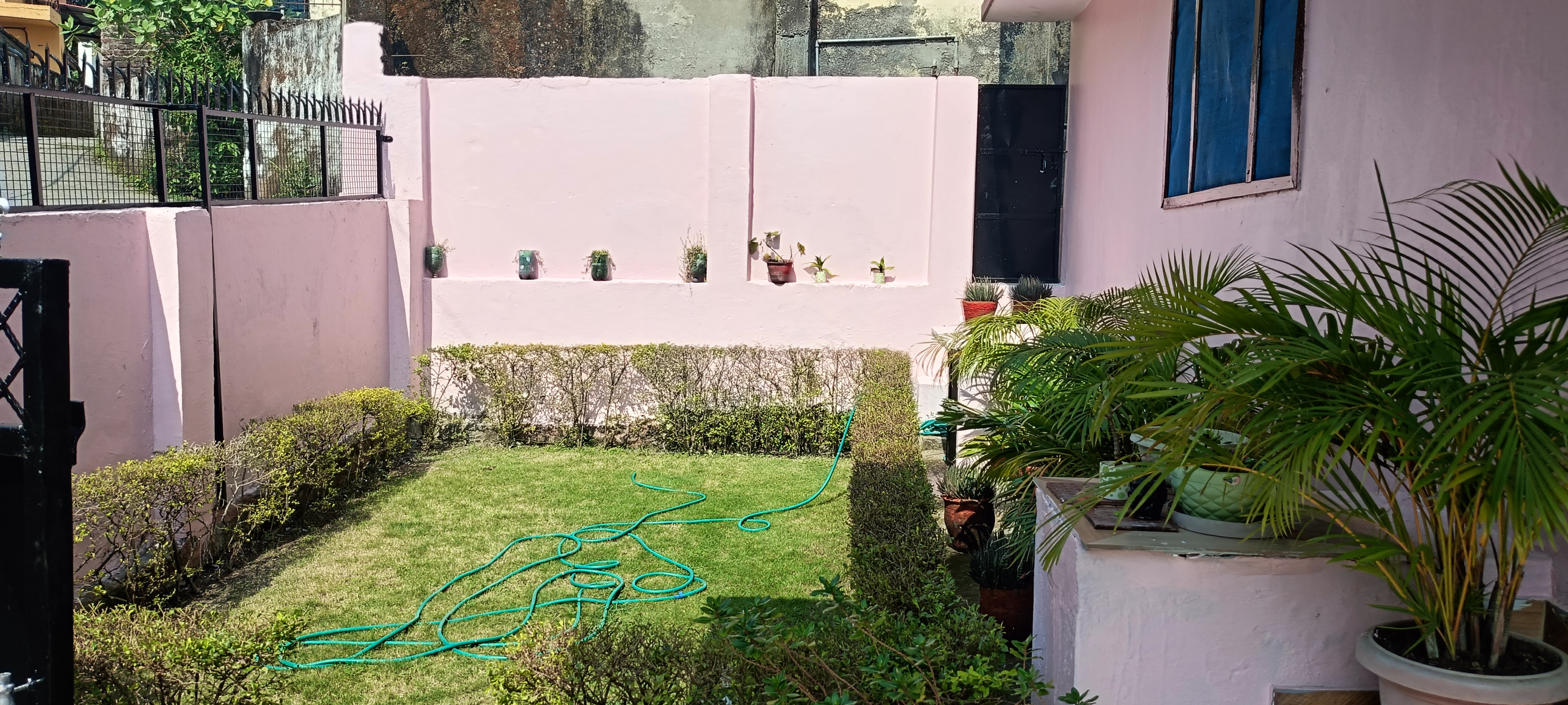 6 BHK + Servant Room Independent House For Sale in Anarwala