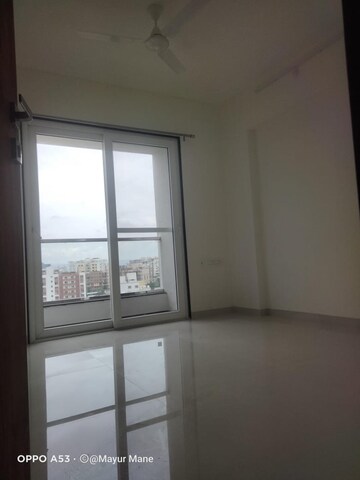 Room in 1 BHK Apartment at Kohinoor Zen Estate, Kharadi – for Rent