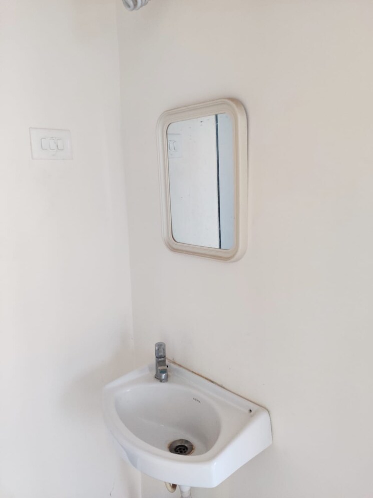 Bathroom, galaxy-one 1 Bedroom 650 Sq.Ft. Apartment In Kharadi Pune 7973729