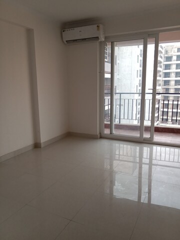 Room in 3 BHK Apartment at Pareena The Elite Residences, Sector 99 – for Sale