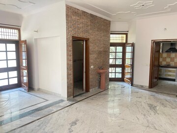 Room in 3 BHK Builder Floor at US Pine Homes, Dhakoli Village – for Rent