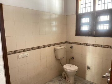 Master Bedroom in 3 BHK Builder Floor at US Pine Homes, Dhakoli Village – for Rent
