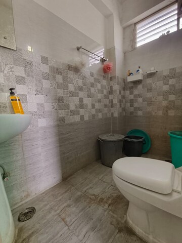 Bathroom in 3 BHK Apartment at Banjara Hills – for Rent