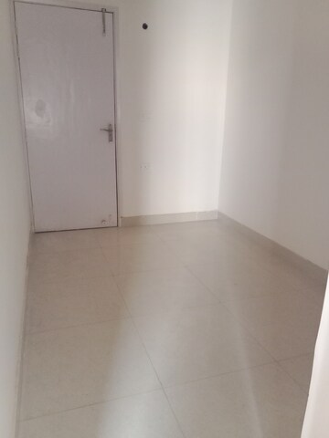 Room in 4 BHK Apartment at Pareena The Elite Residences, Sector 99 – for Sale