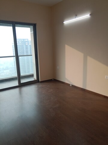 Room in 4 BHK Apartment at Pareena The Elite Residences, Sector 99 – for Sale