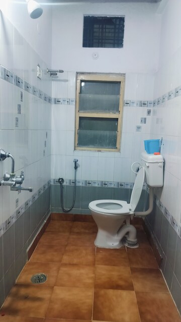 Bathroom in 3 BHK Apartment at Jubilee Hills – for Rent