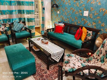 Bedroom in 3.5 BHK Apartment at SDS NRI Residency, Sector 45 – for Rent
