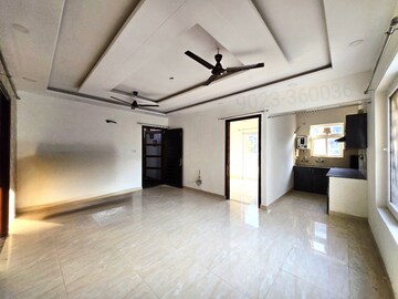 Room in 3 BHK Apartment at Sector 20 – for Sale