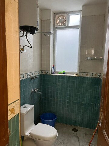 Bathroom in 1 RK Villa at RWA Apartments, Sector 31 – for Rent