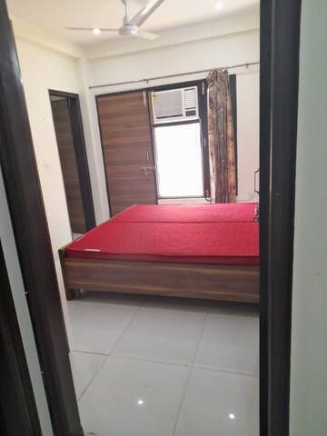 Room in 2 BHK Builder Floor at Ansal Sushant Lok I, Sector 43 – for Rent