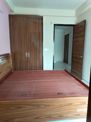 Room in 2 BHK Builder Floor at Ansal Sushant Lok I, Sector 43 – for Rent