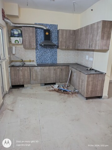 Bathroom in 3 BHK Apartment at Gardenia Gateway, Sector 75 – for Sale