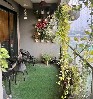 2 BHK Apartment – Garden View at Horizon Heights, Andheri West - for Rent
