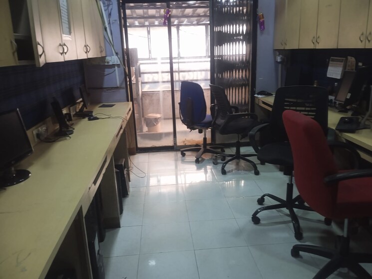 Team Area, shaniwar peth Commercial Office Space 1025 Sq.Ft. In Shaniwar Peth Pune 7974064