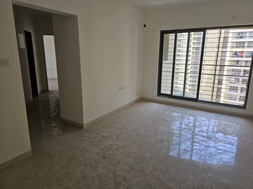 Room in 2 BHK Apartment at Vijay Nakshatra, Ghodbunder Road – for Rent