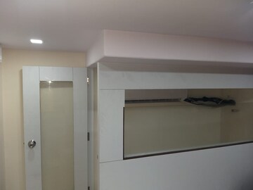 Room in  Office Space at Haware Fantasia, Sector 28 – for Rent