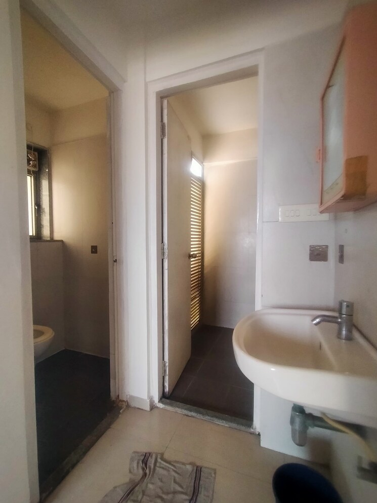 Bathroom, lodha-casa-rio-gold 1 Bedroom 449 Sq.Ft. Apartment In Dombivli East Thane 7974103
