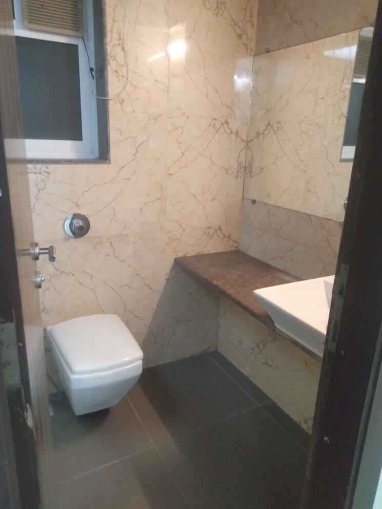 Bathroom, jerome-apartment 2 Bedroom 780 Sq.Ft. Apartment In Santacruz East Mumbai 7974256