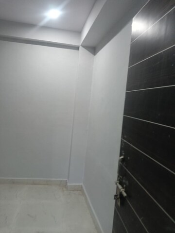 Master Bedroom in 2 BHK Builder Floor at Dwarka Mor – for Rent