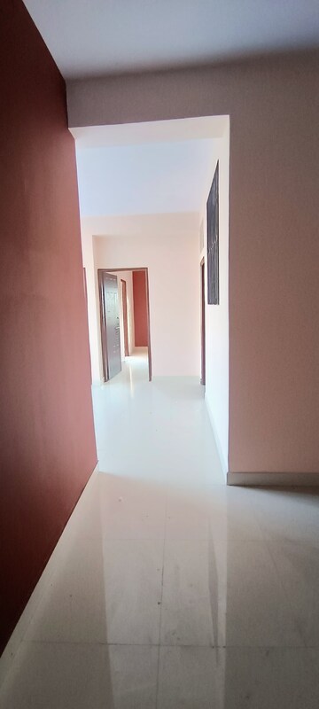 Room in 3 BHK Apartment at Bariatu – for Rent