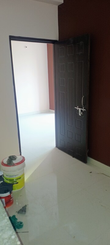 Room in 3 BHK Apartment at Bariatu – for Rent