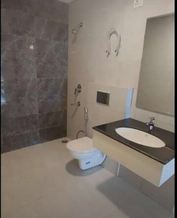 Master Bedroom in 3 BHK Builder Floor at Sector 21 – for Rent