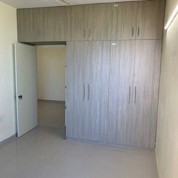 Room in 2 BHK Apartment at Pyramid Fusion Homes, Sector 70a – for Rent