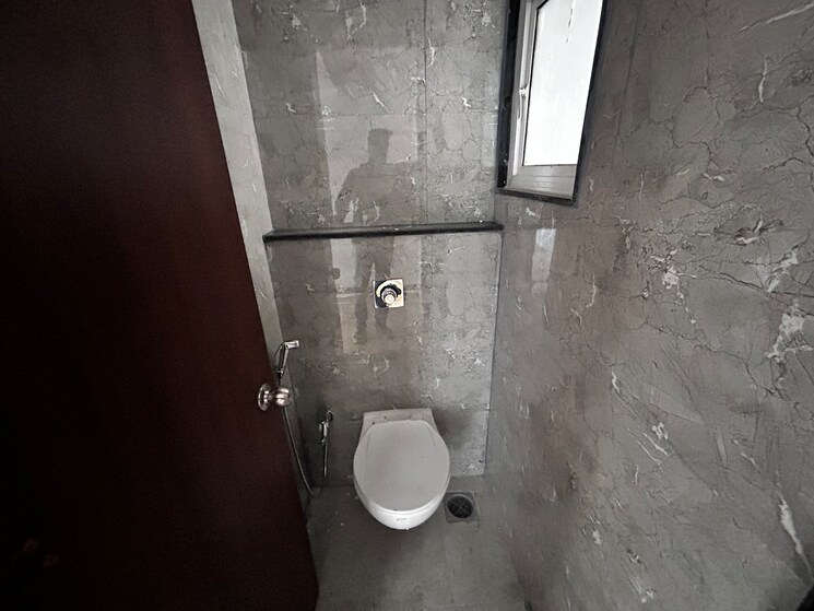 Bathroom, vtp-leonara 1 Bedroom 450 Sq.Ft. Apartment In Mahalunge Pune 7974290