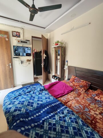 Room in 2 BHK Apartment at Pahar Ganj – for Sale