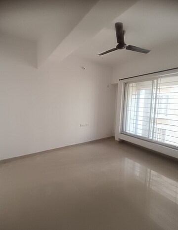 Room in 2 BHK Apartment at Mantra Ira, Undri – for Rent