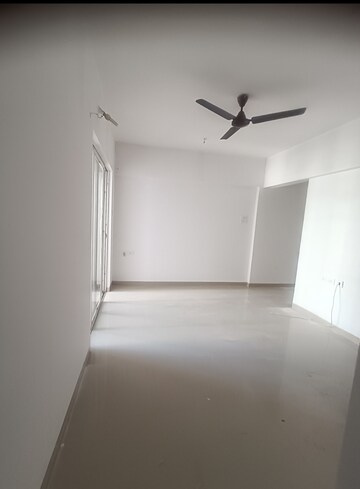 Room in 2 BHK Apartment at Mantra Ira, Undri – for Rent