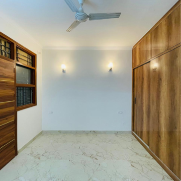 Room in 2 BHK Builder Floor at Sushant Lok 2, Sector 56 – for Sale