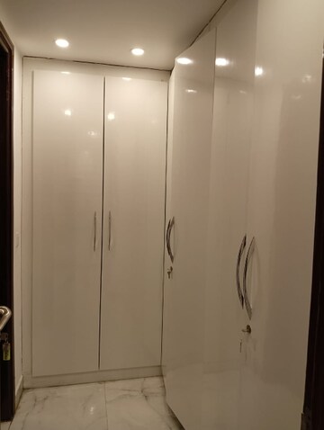 Master Bedroom in 4 BHK Builder Floor at Saket – for Rent