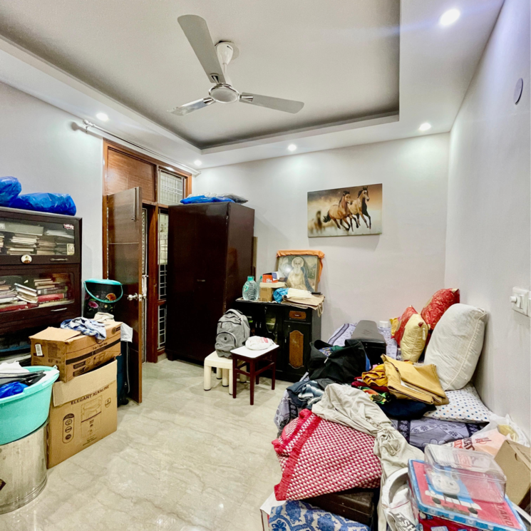 Room, sushant-lok-3 3 Bedroom 240 Sq.Yd. Builder Floor In Sector 57 Gurgaon 7974424