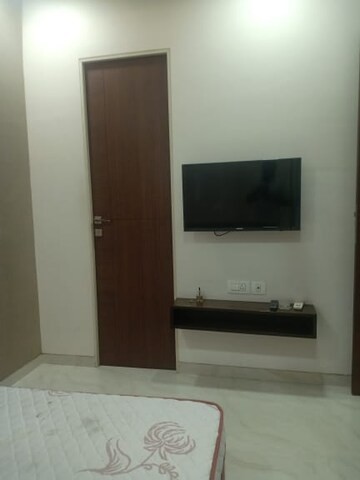 Master Bedroom in 2 BHK Apartment at JP Unity Tower, Lower Parel – for Rent