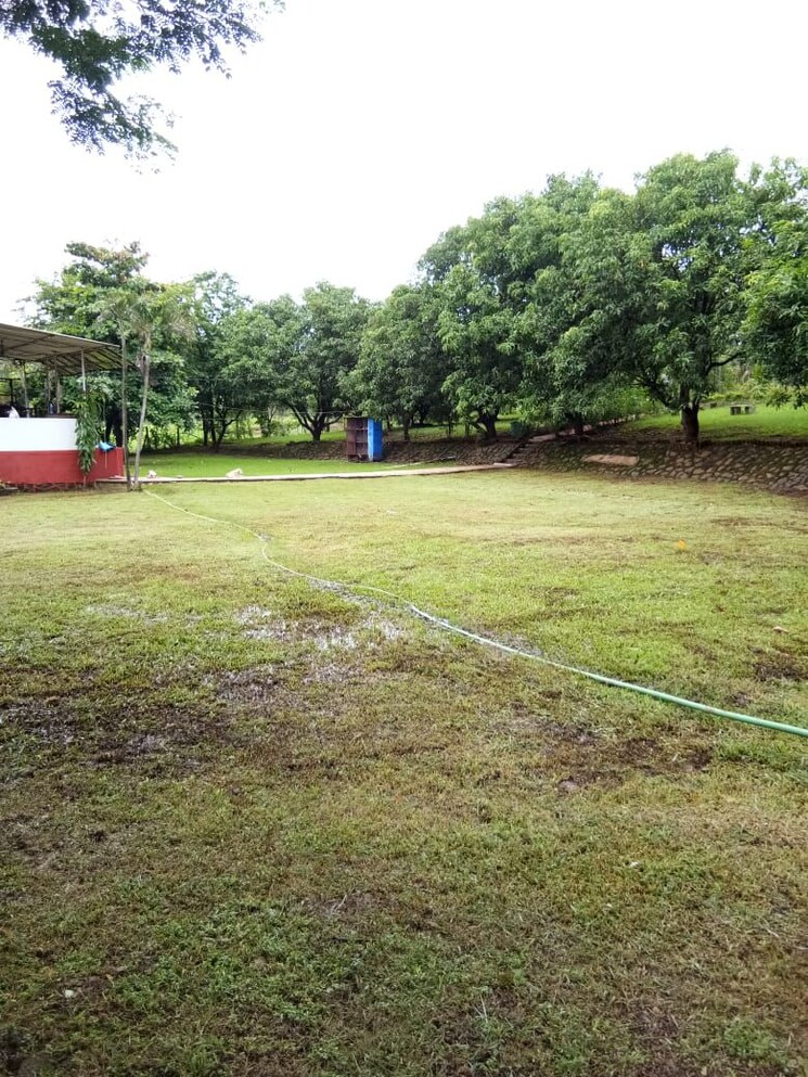 Garden, bptp-parkland  2250 Sq.Ft. Plot In Sector 75 Faridabad 7974473