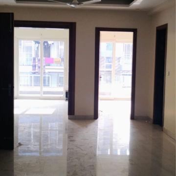 Room in 3 BHK Builder Floor at Vipul World Floors, Sector 48 – for Sale