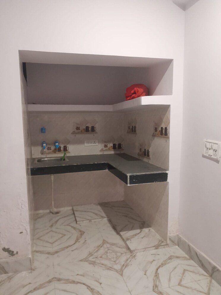Bathroom, dwarka mor 2 Bedroom 600 Sq.Ft. Apartment In Dwarka Mor Delhi 7974493