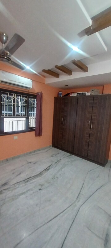 Furnished Amenities in 3 BHK Apartment at Kondapur – for Sale