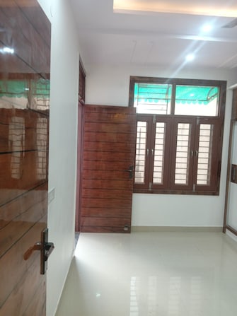 2 BHK Builder Floor For Rent in DEEPAK HOMES - II Nawada Delhi  7974549