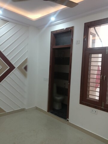 Master Bedroom in 2 BHK Builder Floor at Nawada – for Rent