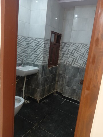 Bathroom in 2 BHK Builder Floor at Nawada – for Rent