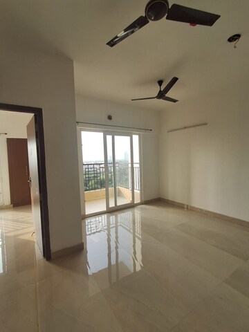 Room in 2 BHK Apartment at Ace Divino, Sector 1 Greater Noida – for Rent