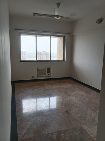 Room in 2 BHK Apartment at Hiranandani Gardens Eldora, Powai – for Rent