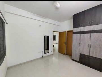Room in 2.5 BHK Apartment at Marina Skies, Hi Tech City – for Rent